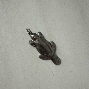 Beaver pendant  Indian artifact jewelry sliver or pewter